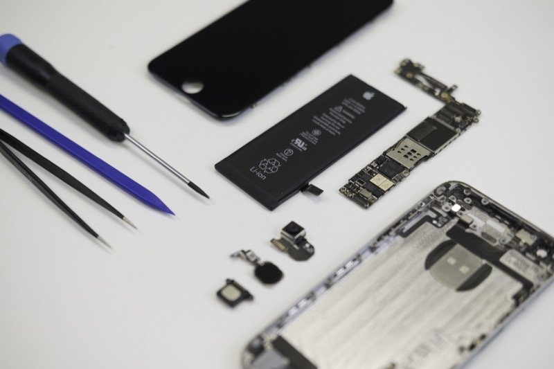 iPhone servis — zamenjava zaslona